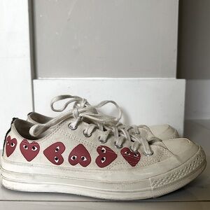 CDG PLAY BEIGE LOW TOP SNEAKERS SIZE 7W
